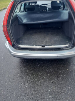 Prodám Citroën C5 kombi 2.0 HDI v používání od 2003 - 4