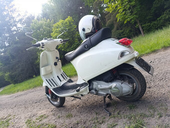 Vespa 125 Sprint - 4