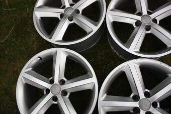 Kola Audi 8,0Jx18 ,5x112 střed 66,5 - 4