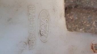 Ford - 4