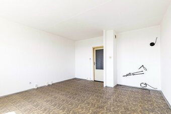 Prodej bytu 2+kk s loždzí a sklepem před rekonstrukcí - 4