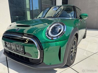 MINI COOPER SE 135KW PANORAMA 1 MAJITEL - 4