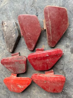 Predám kastlíky schránky, boční kryty JAWA 350/634 - 4