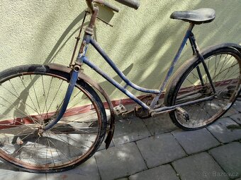 Retro staré kolo stadion - 4