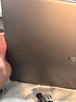 Asus VivoBook 15, baterie ok, procesor ok - 4