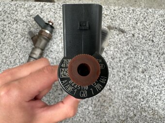 BMW vstřikovače M57 7 789 661 - 4