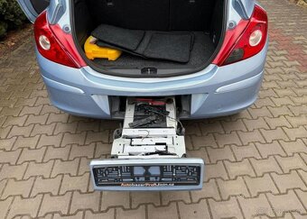 Opel Corsa 1,2i 1 Majitel pravide.servis benzín - 4