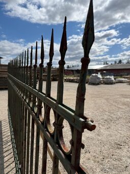 Železný plot 11 - 4