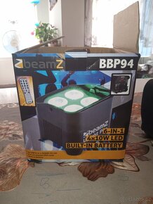 BeamZ BBP94 je vybaven 4 LED - 4