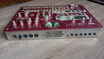 Korg ElecTribe SX (ESX-1) - 4