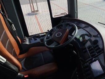 Isuzu Visigo VIP 35 míst - 4