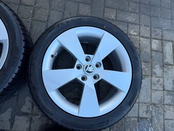 ORIGINÁL Alu Škoda DENOM R17, 5x112 - ZIMNÍ PNEU - 4
