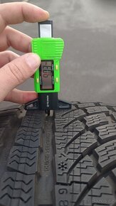 245/40/20  245/40 r20 - 4