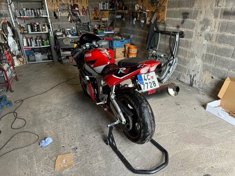 Yamaha r6 - 4