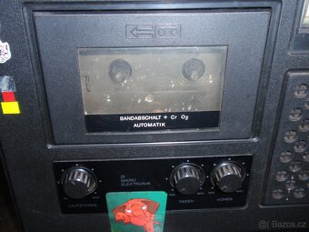 Retro radio s kazetákem (přehrávač) - 4