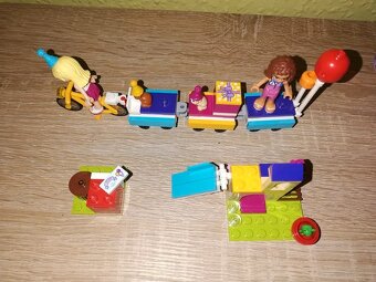 lego friends 41111 - vlak na oslavy - 4