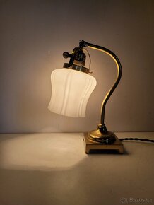 mosazná drobná stará lampa, lampička, bílé stínidlo - 4