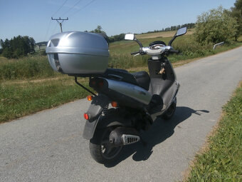 Aprilia SR 125 sporter - 4
