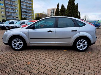 FORD FOCUS 1.6 16V TREND 2006 - 4