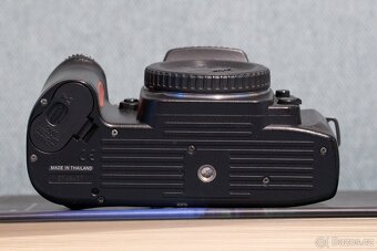 Nikon F80 – kinofilmová zrcadlovka - 4