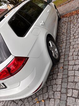 VW Golf VII 1.6 TDI 81kW DSG WEBASTO, r.v. 2016, pravidelný - 4