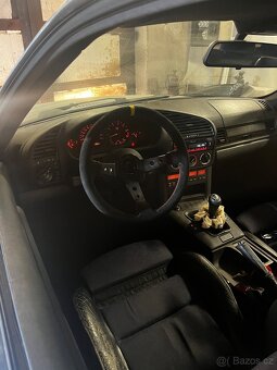 Bmw e36 320i samosvor - 4