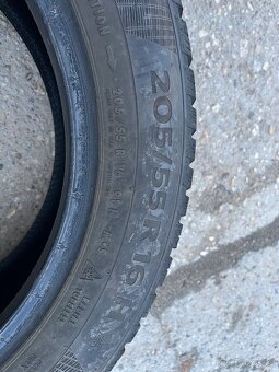Pneu 205/55/16 - 4