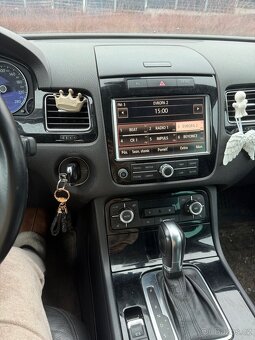 VW Touareg 3.0 tdi - 4