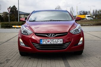 Hyundai Elantra 1.6i D-CVVT Style A/T - 4