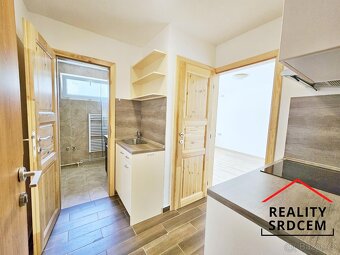 Pronájem rekonstruovaného bytu 2+kk, 40 m2 Čeladná - 4