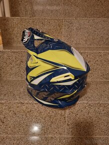 Helma Airoh velikost xs obvod hlavy 53-54 cm - 4