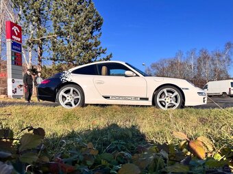 Porsche 911 carrera 997 - 4