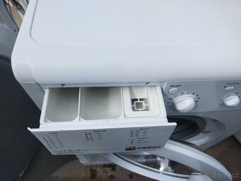 Prodám plně funkční Slim pračku Indesit na 5 kg--DOVEZU--- - 4