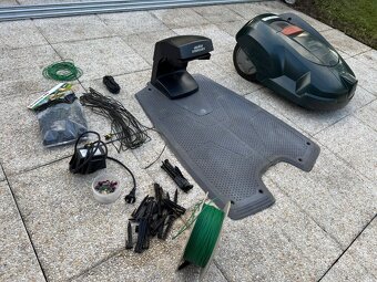 TOP stav Robotická sekačka Husqvarna Automower 220AC - 4