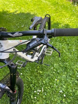 Commencal clash - 4