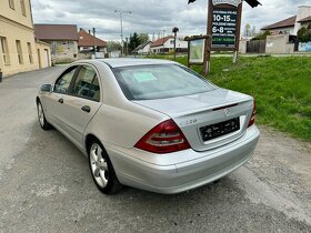 Mercedes-Benz Třídy C, 220CDi 105kw-Dig.klima-tažné - 4