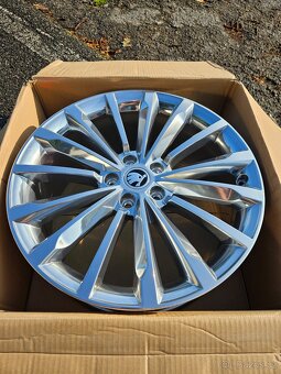 Nová alu kola Trinity leštěné 19" Škoda Superb L&K - 4