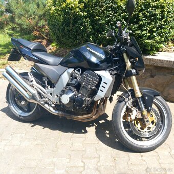 Kawasaki Z1000 - 4