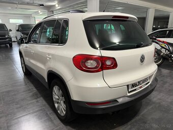 Volkswagen Tiguan 2,0 TSI DSG 4MOTION VÝHŘEV - 4