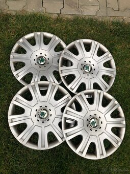 Zimní kola 195/65 R15 plus orig. poklice Octavia - 4
