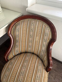 starožitné křeslo - 4