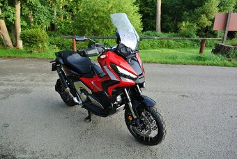 Honda X-ADV 750 - 4