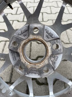 Apex BMW M3 2x kolo 18” - 4