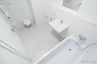 Pronájem bytu 1+kk 34 m² - 4
