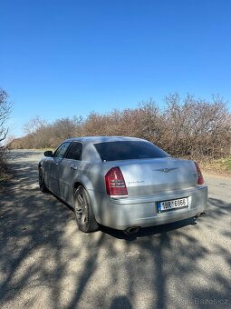 Chrysler 300C 3.5i LPG sedan - 4