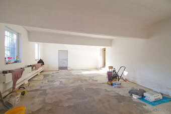 Pronájem, obchodní prostor 350 m², Mariánské Lázně, ul. Plze - 4