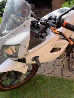 Honda CBR 125 R - 4
