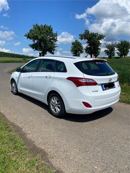 Hyundai i30 1.6 CRDi - 4