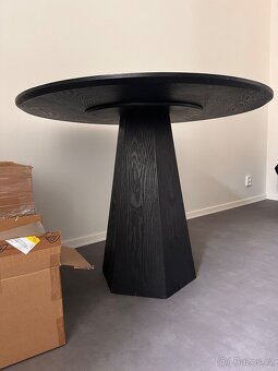 Designový jedálenský stul - 4