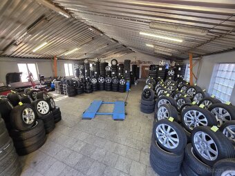 Alu kola original Volkswagen , R16 + letní pneu 205/55 R16 - 4
